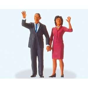  OBAMA AND FIRST LADY   PREISER HO SCALE MODEL TRAIN 