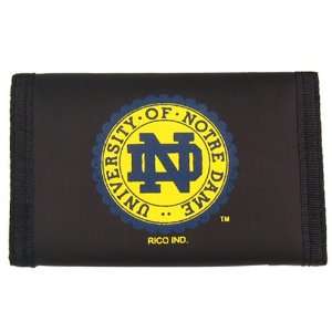  Notre Dame Fighting Irish Nylon Tri Fold Wallet: Sports 