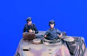 Verlinden 135 Panzer Commanders (2 Half Figures) #1654  