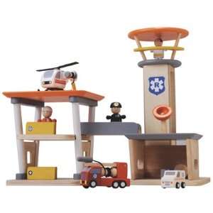 Wooden Rescue Set Toys & Games