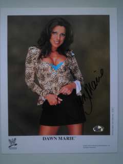 DAWN MARIE SIGNED 8 X 10 W/AandBAUTHENTICS STICKER WWE  