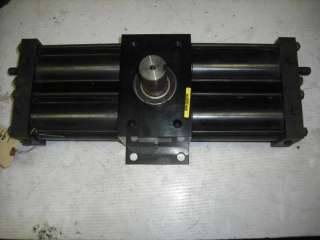 Parker Rotary Actuator #LTR252 1858F RB22 C Max Psi 750  