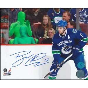  Ryan Kesler Vancouver Canucks Autographed/Hand Signed 