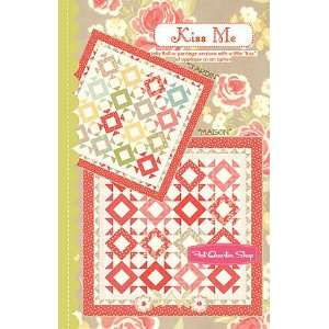  Fig Tree Kiss Me Quilt Pattern   Fig Tree Quilts: Arts 
