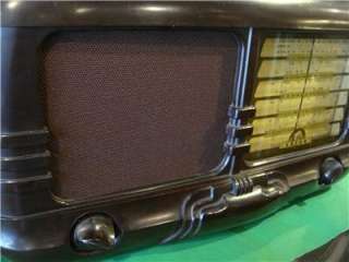 Antique Art Deco Bakelite Aust. ASTOR Large Valve Radio c.1940s Era 