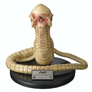  Alien V Predator (AVP) Hybrid Chestburster Toys & Games
