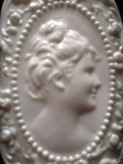Awesome Jenny Lind Cameo Milk Glass Glove Box Cover Exc  
