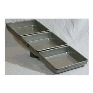  Chicago Metallic Bakeware Glazed Cinnamon & Pkg Roll / 3 