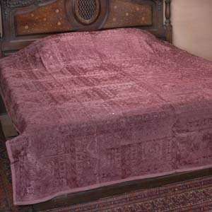  Silk Embroidered Indian Bedspread   Full/Queen: Home 