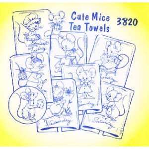  8013 PT R Cute Mice Tea Towels by Aunt Marthas 3820 Arts 