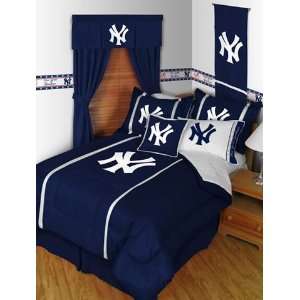  New York Yankees NY Bed In A Bag Set: Home & Kitchen
