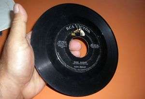 1958 ELVIS PRESLEY *I GOT STUNG* 45 RECORD  