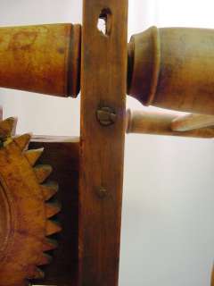 Antique Wooden Wool Spinning Wheel Spinners Weasel Clock Reel  