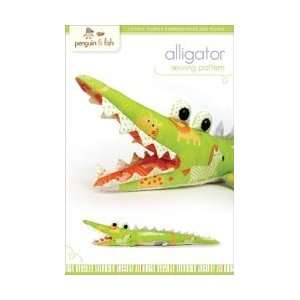   Penguin and Fish Embroidery Patterns Alligator Plush: Arts, Crafts
