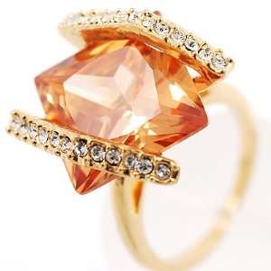  J Lo Style Citrine Crystal Fashion Ring   size 7 Jewelry