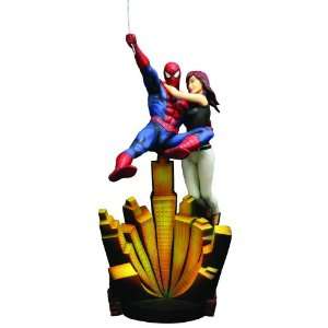   Marvel Fine Art statuette Spider Man & Mary Jane 25 cm: Toys & Games