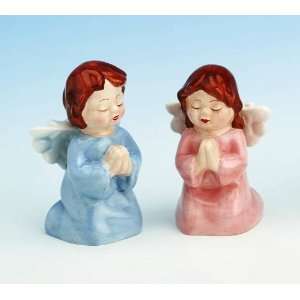  Praying Angels Heavenly Salt & Pepper Shakers Set: Kitchen 