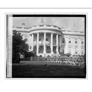   Historic Print (L): Marines at White House, [10/5/23]: Home & Kitchen