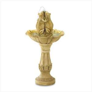  Frogs Water Fountain with Stand Patio, Lawn & Garden
