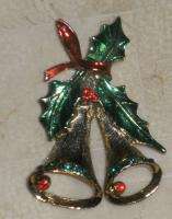 Christmas in July Gold Tone Christmas Bells Wreath Pin  