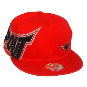 HAT CAP TAPOUT SMALL MMA UFC FLEX FIT FLAT BILL BLK RED  
