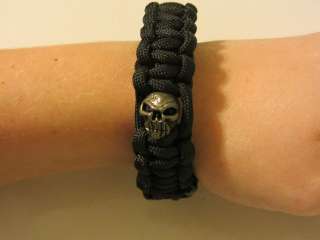 Paracord Bracelet with Skull Beads  