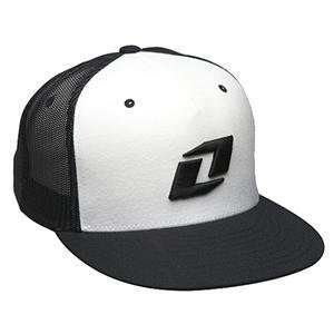  One Industries Icon Trucker Hat   One size fits most/Black 