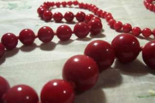 VINTAGE GLASS ROUND CHERRY AMBER BEADED NECKLACE  