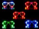 .de: Blinkende LED Atzenbrille Shutter Shades ohne Glas viele 