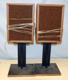 Vintage Pair Magnavox Speakers 1S8440   Good Condition  