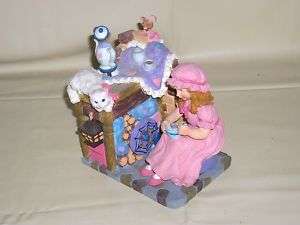 OLD LITTLE MISS MUFFET SPIDER GIRL MOUSE MUSIC BOX  