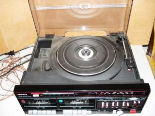  for an auction a MAGNAVOX STEREO RECEIVER/TURNTABLE/DOUBLE TAPE DECK